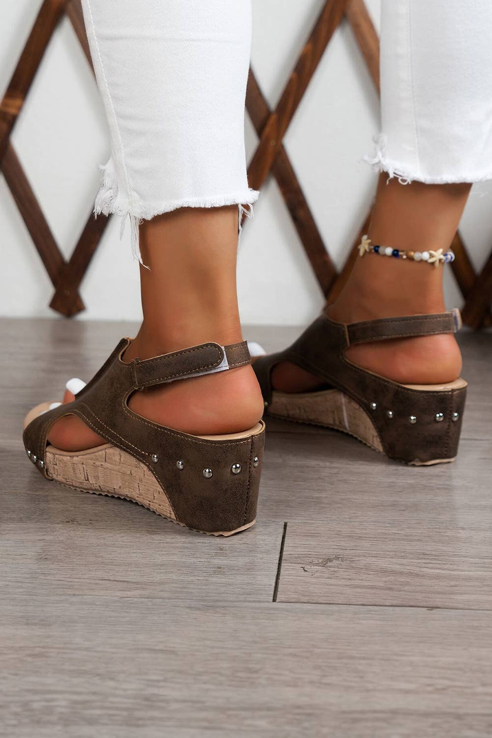 Suede Patched Studded Cut Out Wedge Sandals: Chestnut / (US 8)39