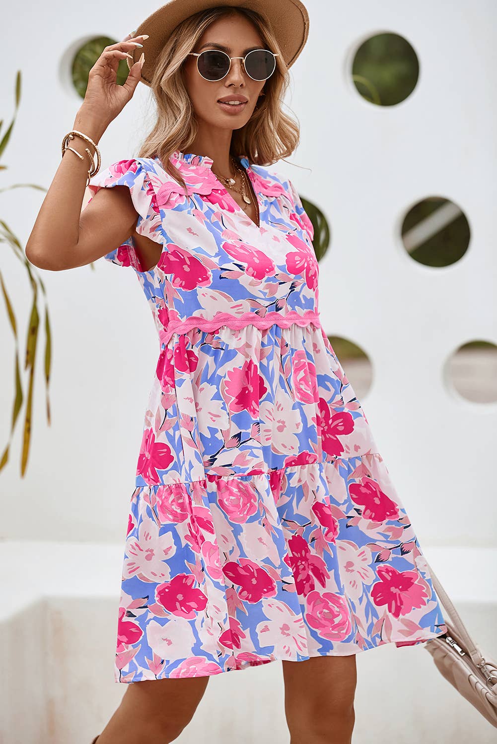 LDC Floral V Notched Ric Rac Flutter Sleeve Dress: Pink / M