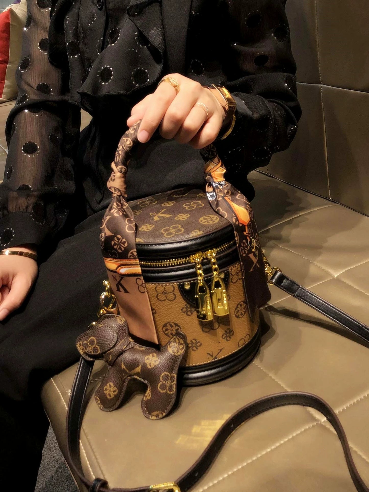 Bag Women's Genuine Leather Retro Fortune Bucket Shoulder Messenger Bag