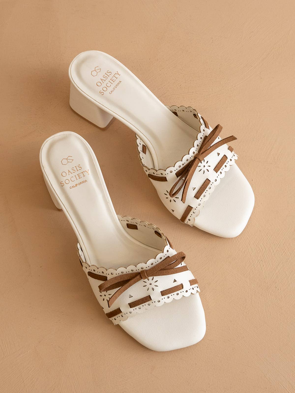 The Breda White | Sweet low heel sandal: WHITE / 6.5