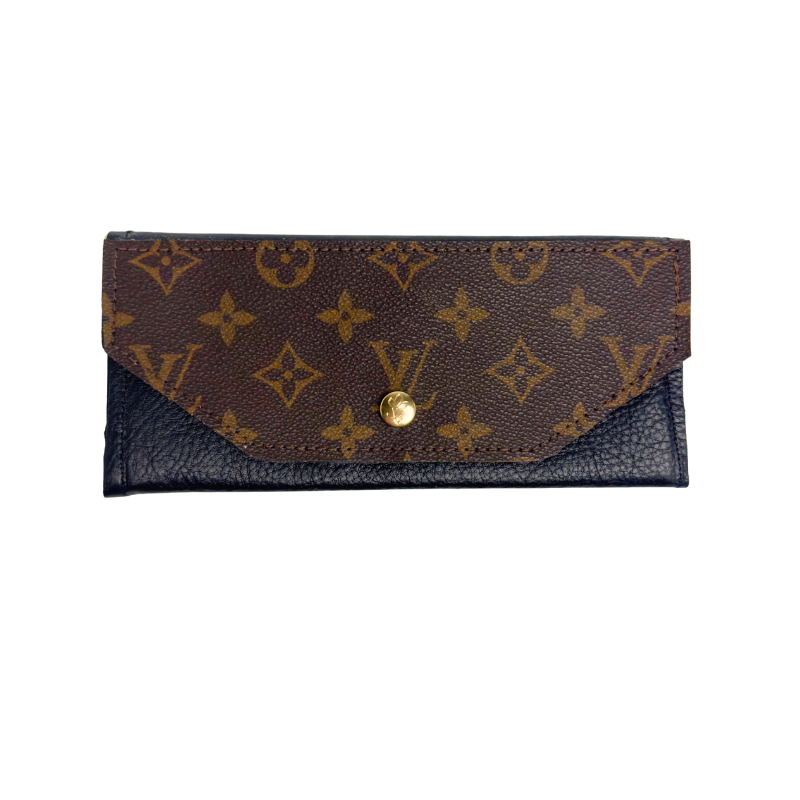 Gia Wallet In Leather | Upcycled Gucci & LV: LV Mocha Mousse