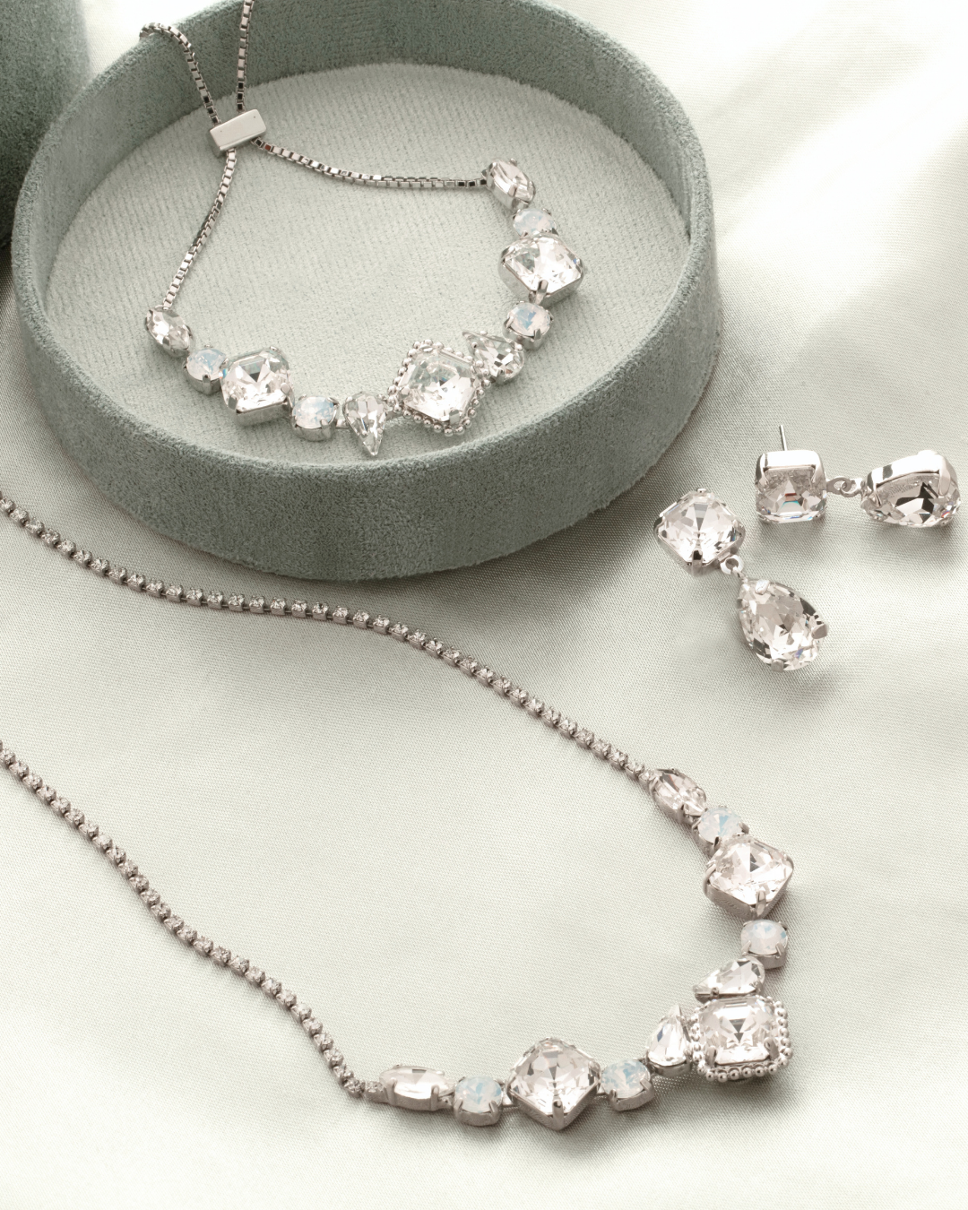 Izzy Slider Bracelet - BFY400PDCLA: White