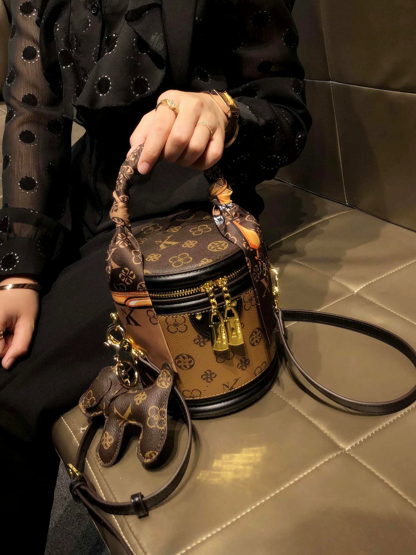 Bag Women's Genuine Leather Retro Fortune Bucket Shoulder Messenger Bag