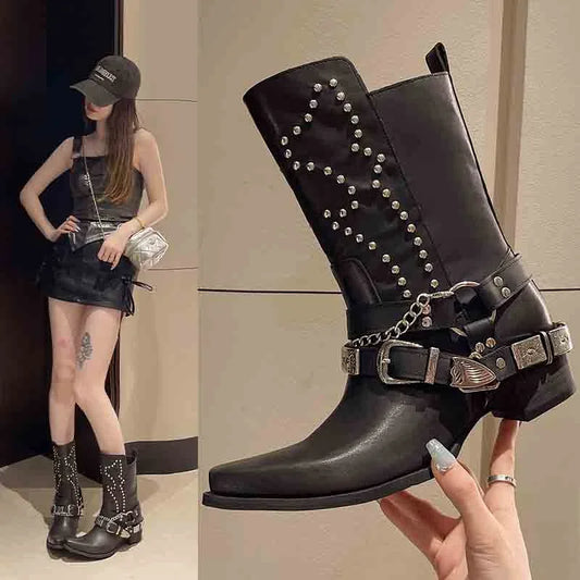 2024 winter new style trend sexy pointed solid color womens boots mountaineering simple solid color chain womens thick low shoes