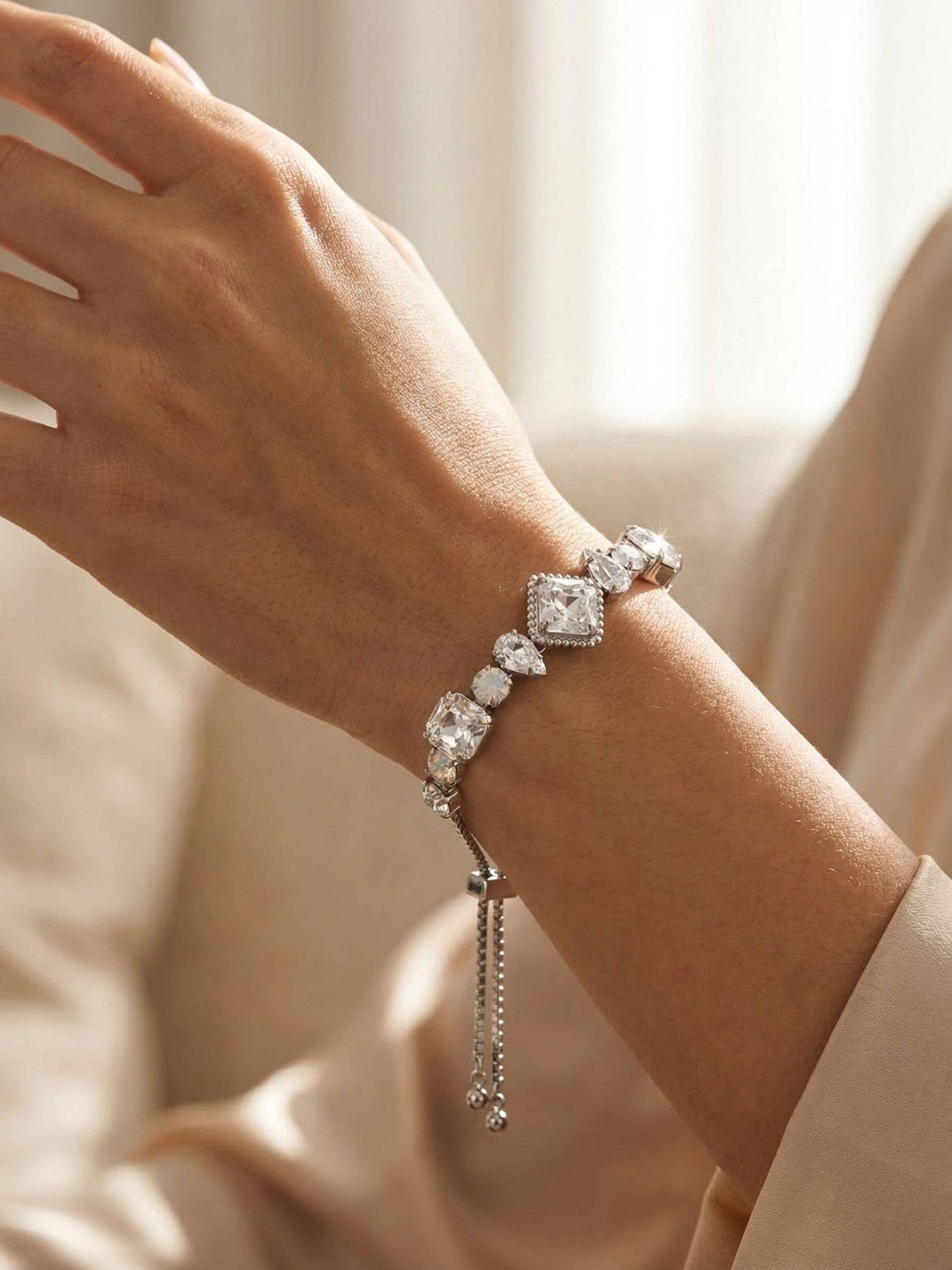 Izzy Slider Bracelet - BFY400PDCLA: White