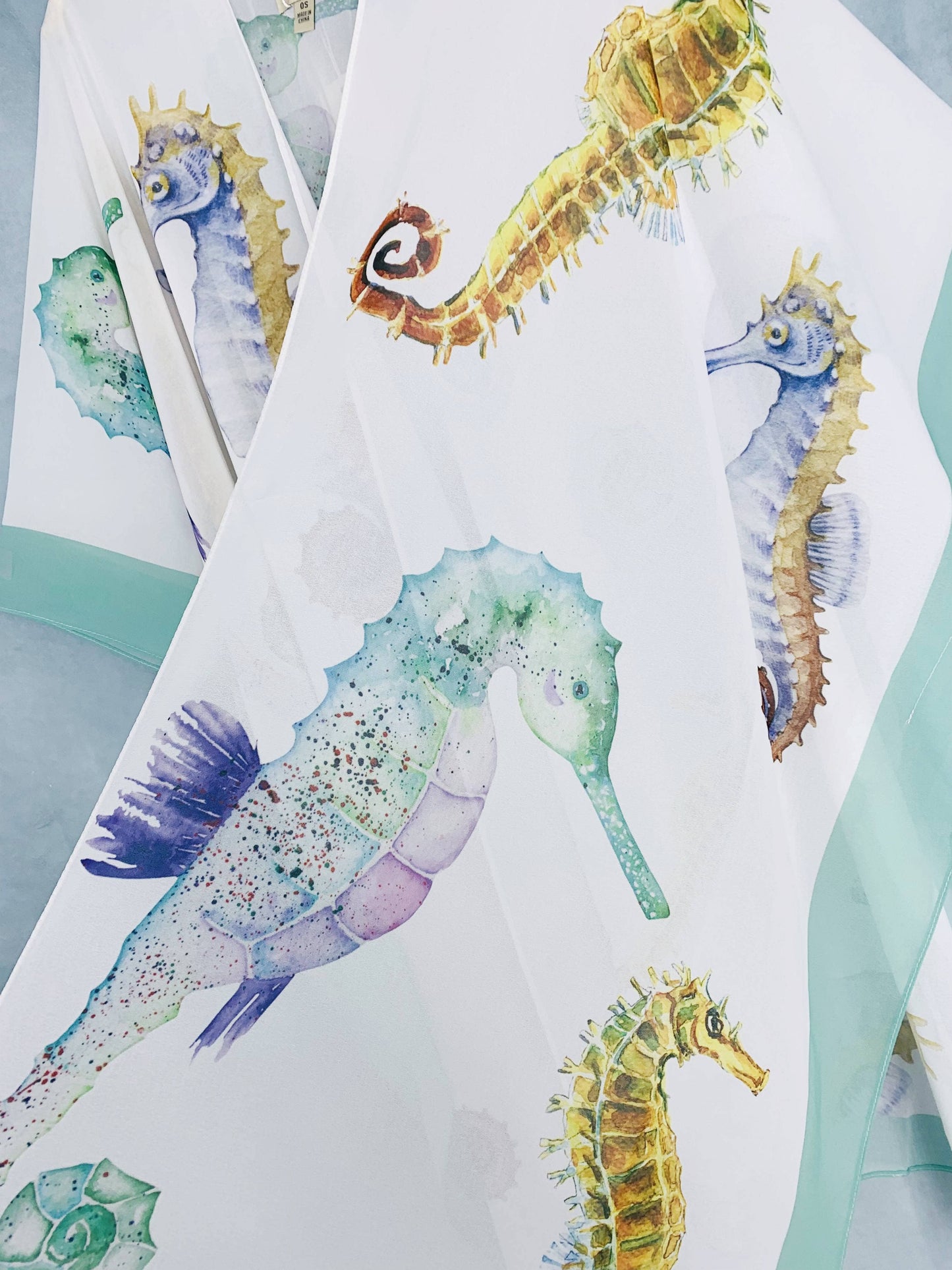 JC071011 White-Aqua Watercolor Seahorse Kimono